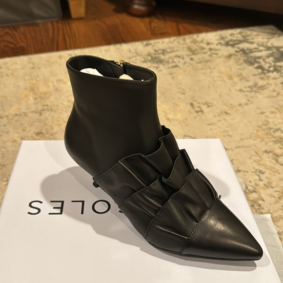 Aerosoles Black Kitten Heel Boots Style Loloa - Picture 2 of 5